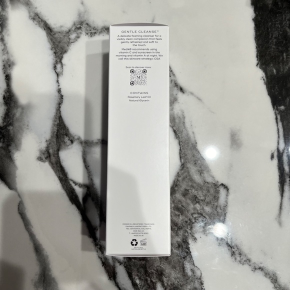 Medik8 Gentle Clense Hydrating Rosemary Foam - 5.0 Fl Oz - NIB - Picture 3 of 10
